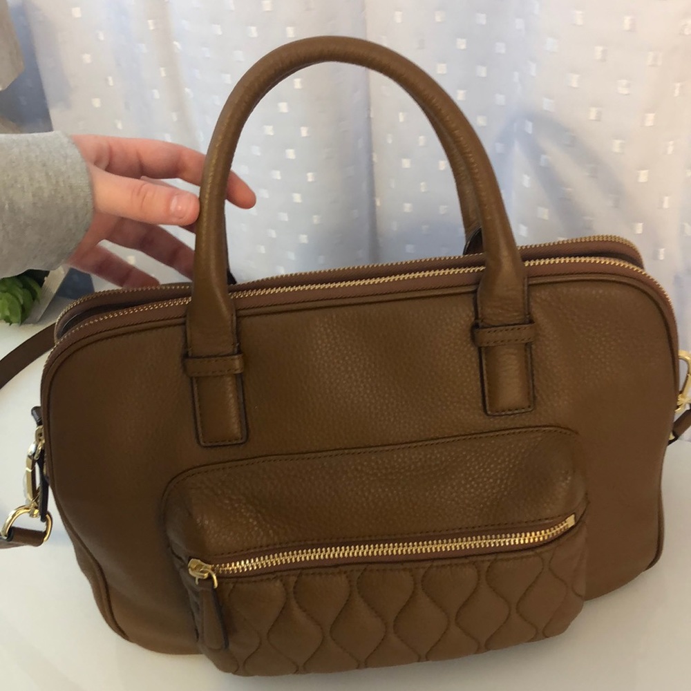 Vera Bradley Brown Leather Purse😍